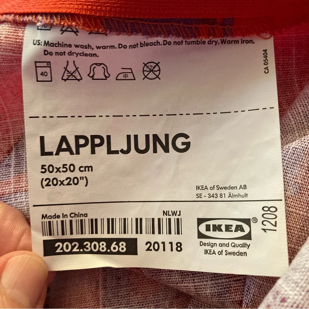 IKEA Lappljung Red and Purple Floral Pattern 20”X20” zippered pillow cases